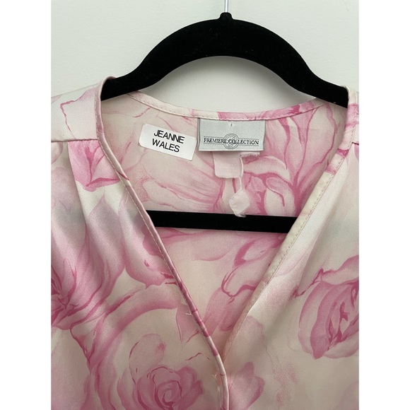 Beautiful silky vintage blouse in great condition - Picture 3 of 4